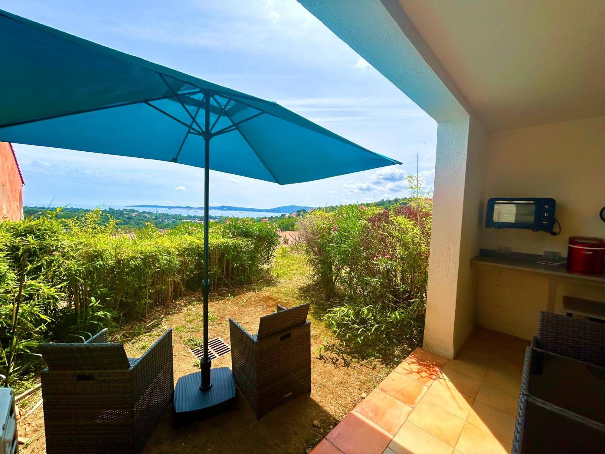 Les Restanques Vue Mer Roses 1070 Rez De Jardin Гримо Екстер'єр фото